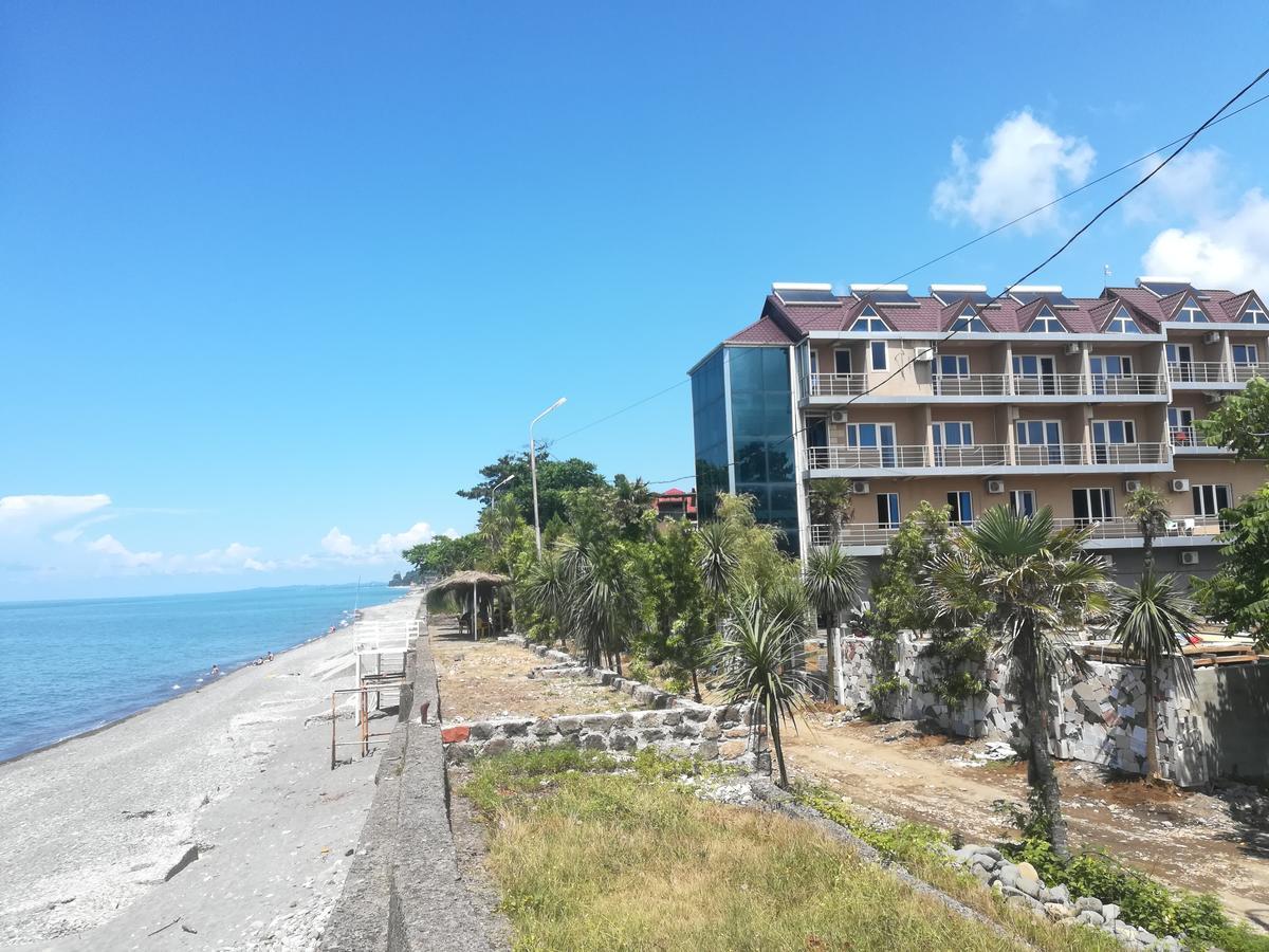 Sunny Land Hotel Chakvi Buitenkant foto