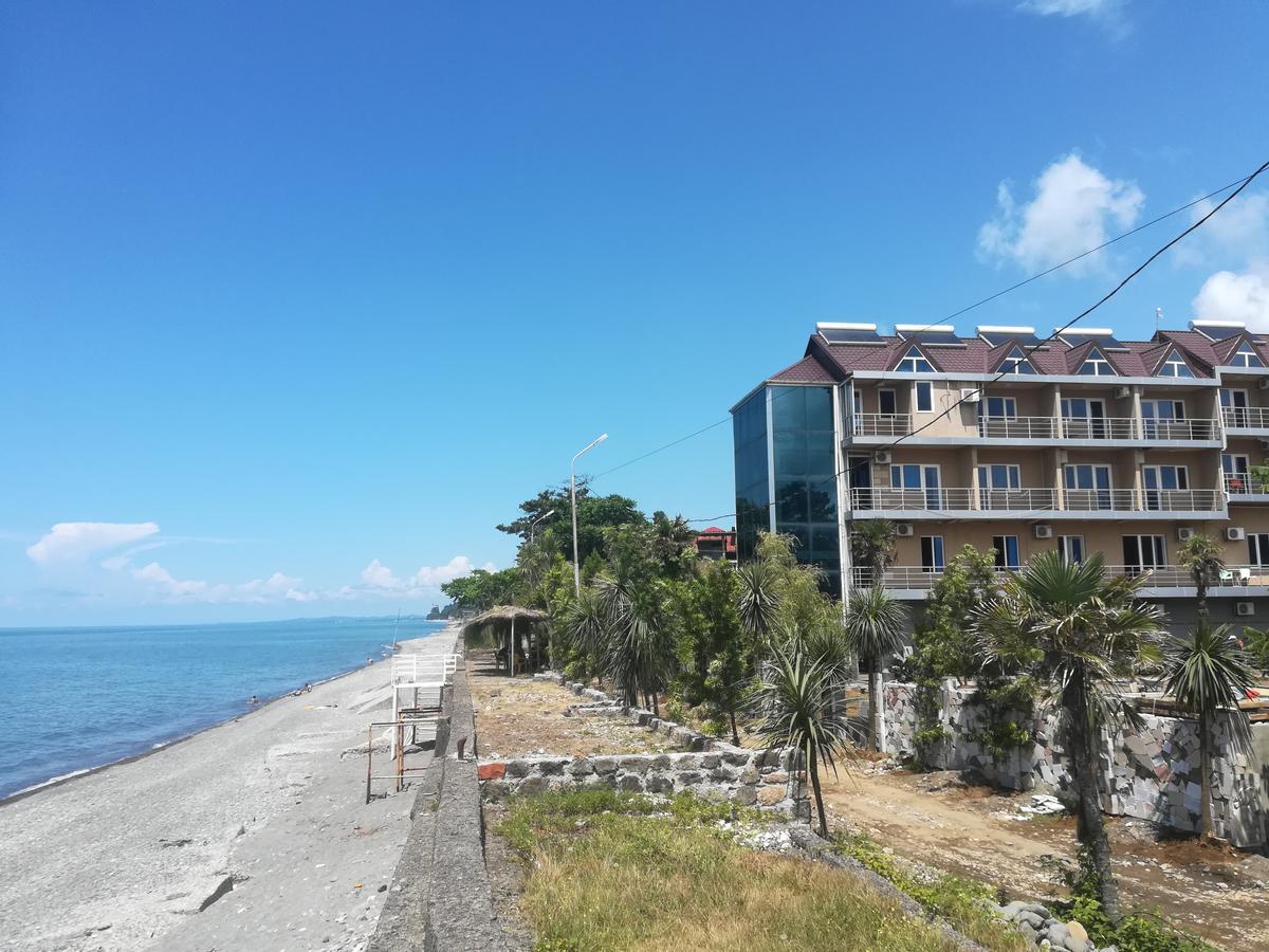 Sunny Land Hotel Chakvi Buitenkant foto
